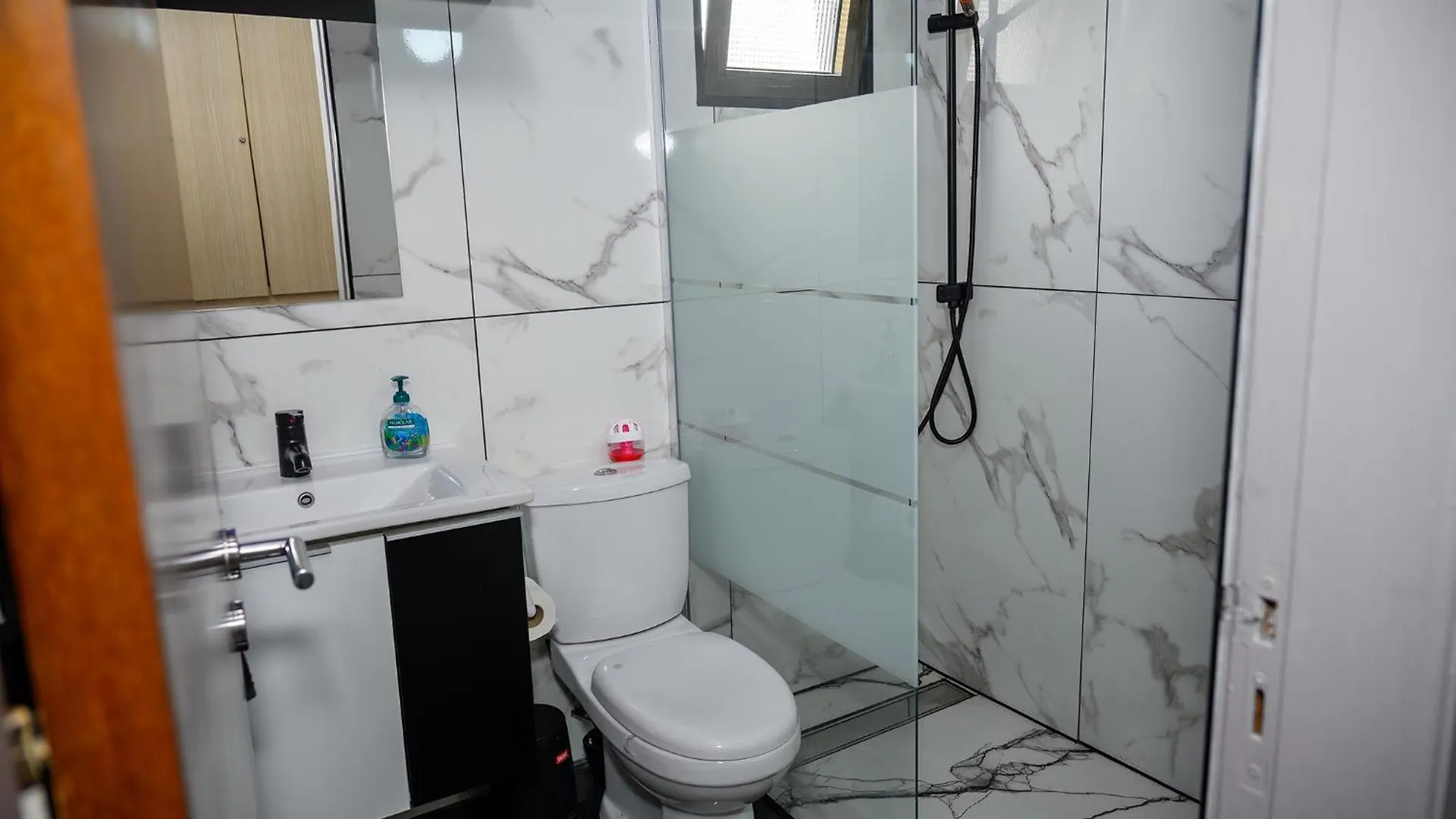 Meneou Demetris Apartment