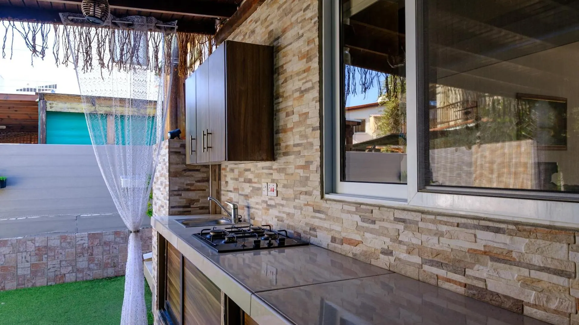 Meneou Demetris Apartment