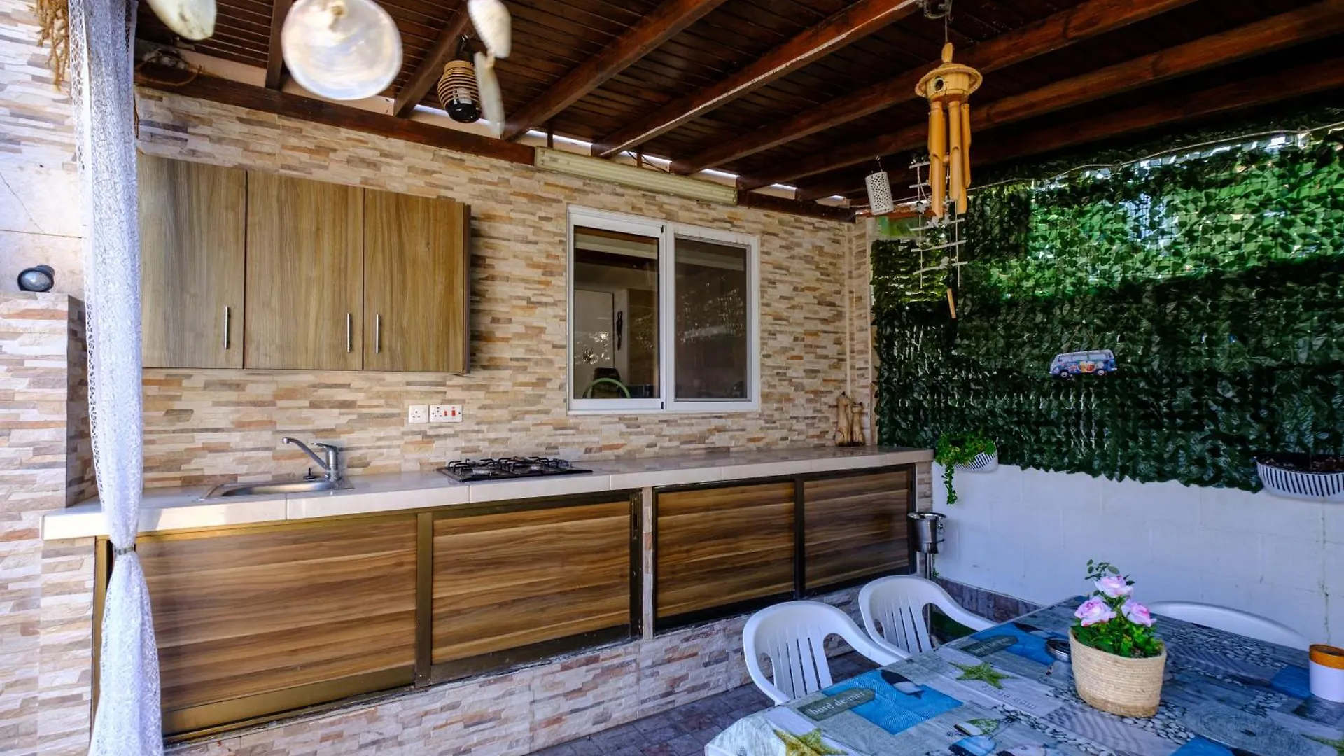 Meneou Demetris Apartment