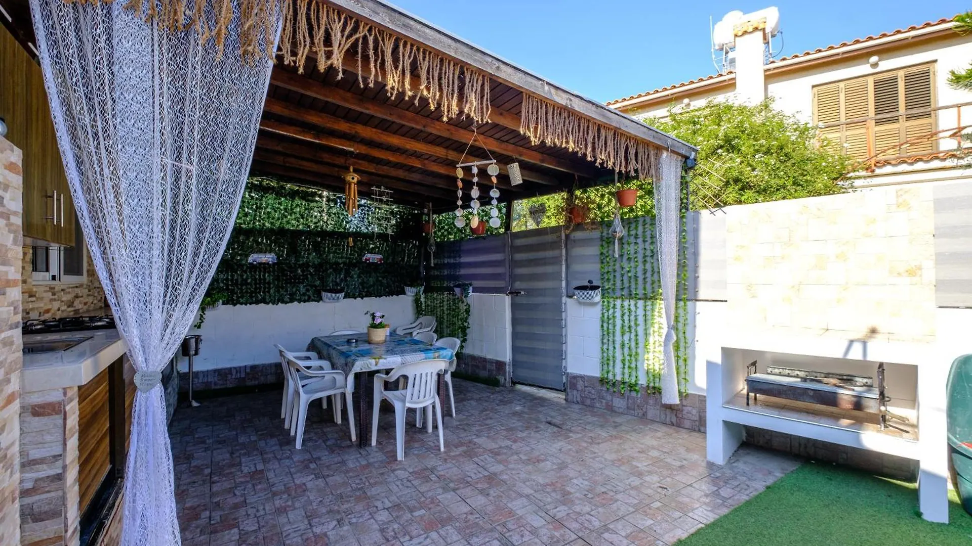 Demetris Apartment Meneou
