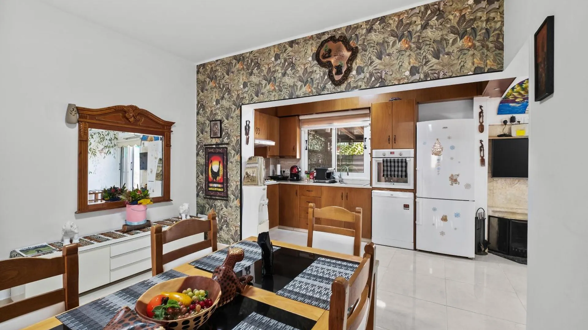 Meneou Demetris Apartment