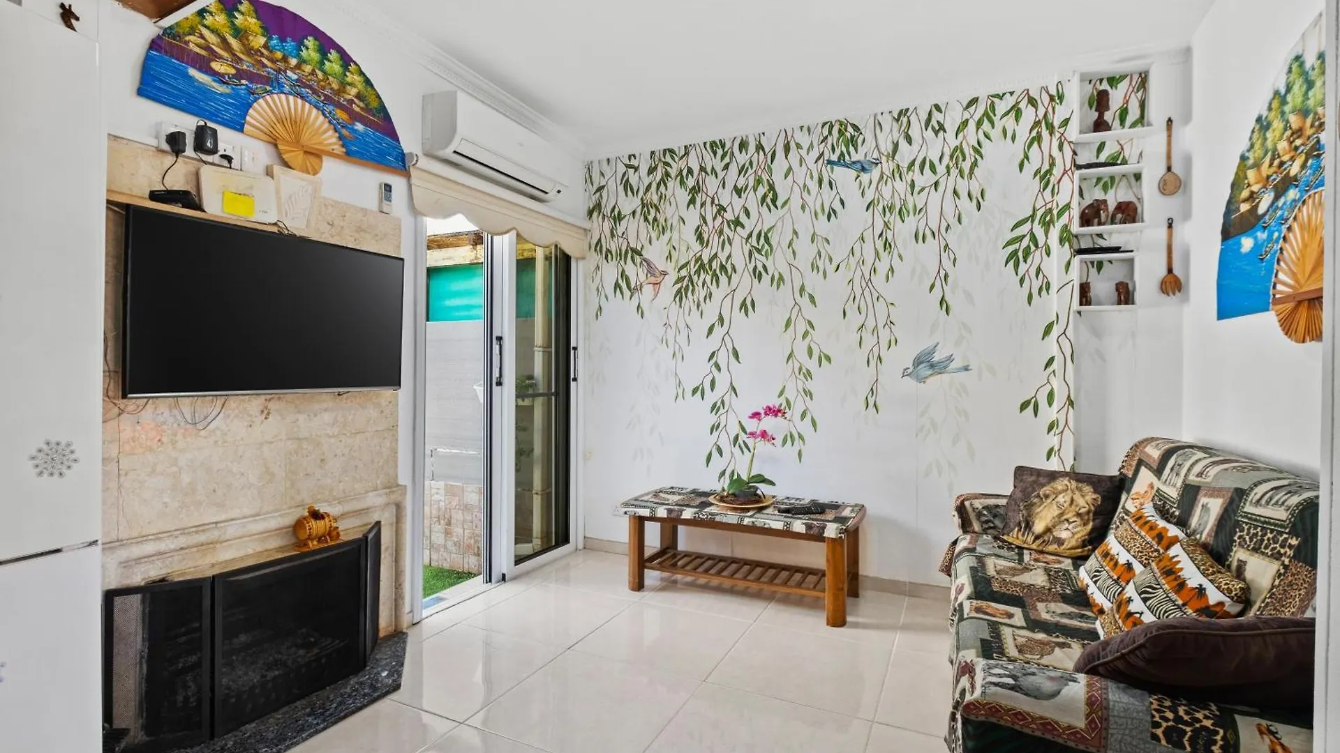 Meneou Demetris Apartment